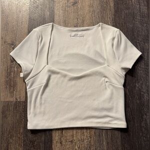 Women’s boutique white crop top